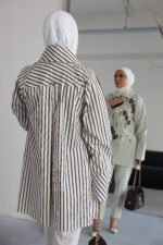 ⁦قميص مخطط⁩ - الصورة ⁦5⁩