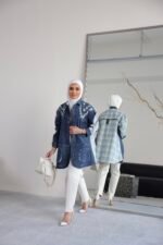 ⁦بليزر جينز مع مبكر⁩ - الصورة ⁦2⁩